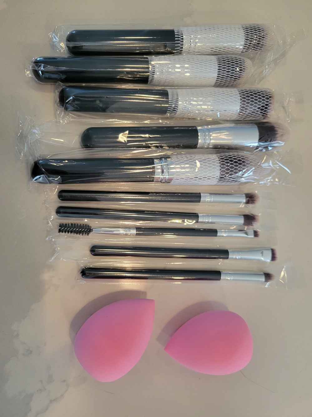 Makeup Brush and Sponge Set - Black Handles with Pink Sponges